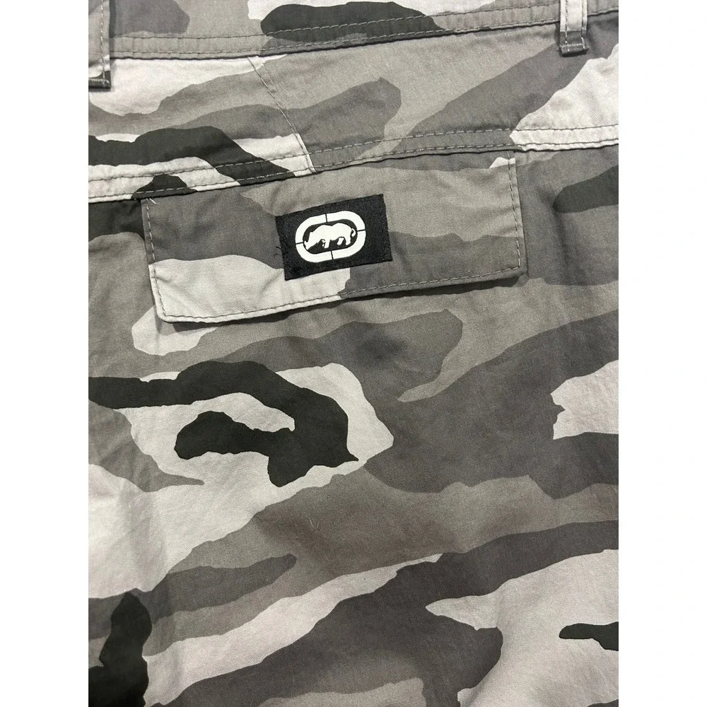 New Ecko Unltd. Camo Cargo Shorts Gray Casual‎ Streetwear Size 44  (620)